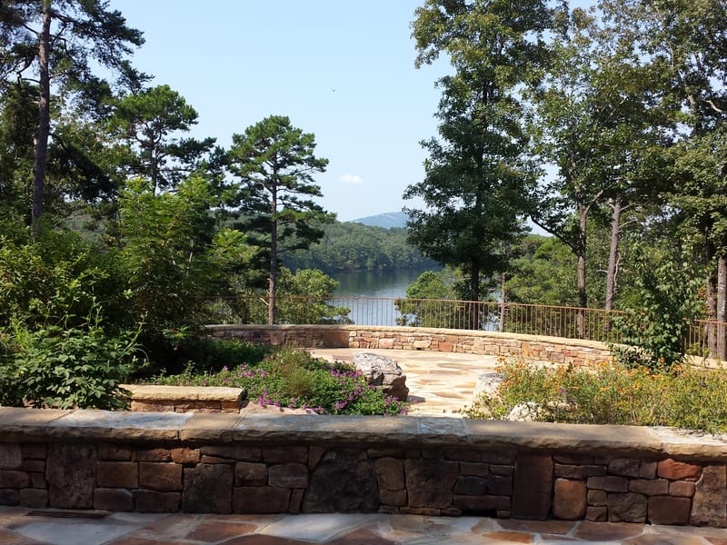 Bench overlook onto Lake Hamilton at Garvan Woodland Gardens